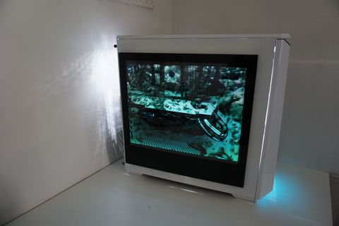 Liquir - LCD monté par Pimp My PC, photo 3